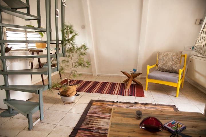 The A frame beach house-  minutes' walk to the sea