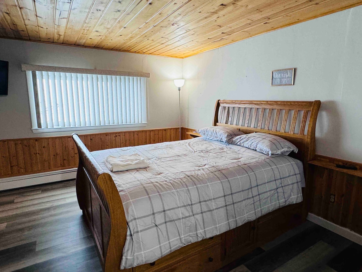 Საძინებელი 2 Queen ზომის საწოლი