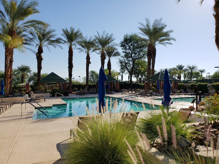 Beautiful Resort Home  -3 Bd, 3.5 Bath - Palm Desert, CA