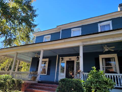 Historic Newnan, Elegant & Roomy