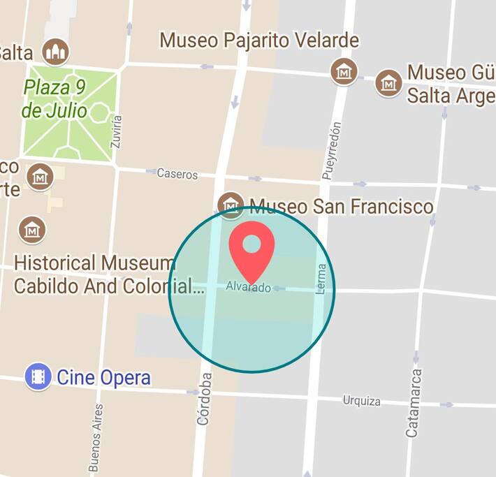 Ubicación inmejorable, a 2 cuadras de la plaza 9 de Julio