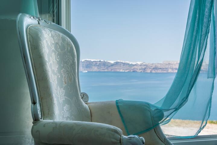 Michaela villa akrotiri-Santorini gallery image 2