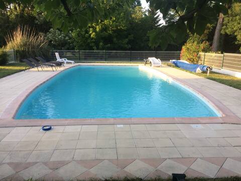 Large holiday home. 10 min from the beaches
