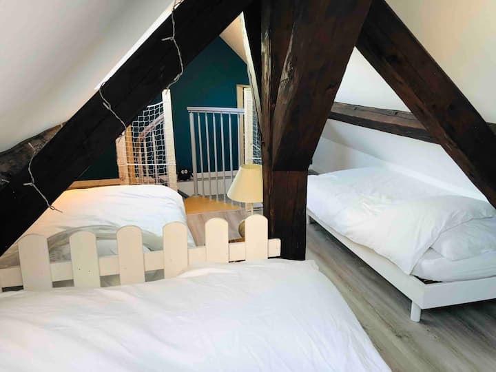 Chumba cha kulala cha ghorofa ya juu