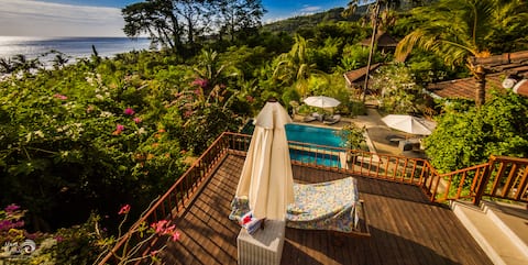 Resort 3 Villas 8 Person seaview, beautiful garden