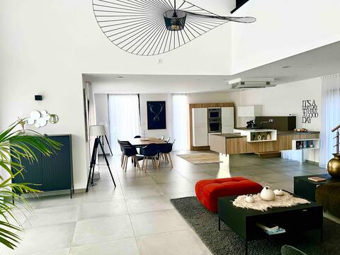 Modern chalet 170m2/8persons.