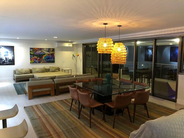 Excepcional Ap. Barra Tijuca – 4 Suites e Ofurô gallery image 2