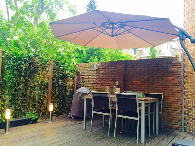 Spacious house family and business, non smoking gallery image 2