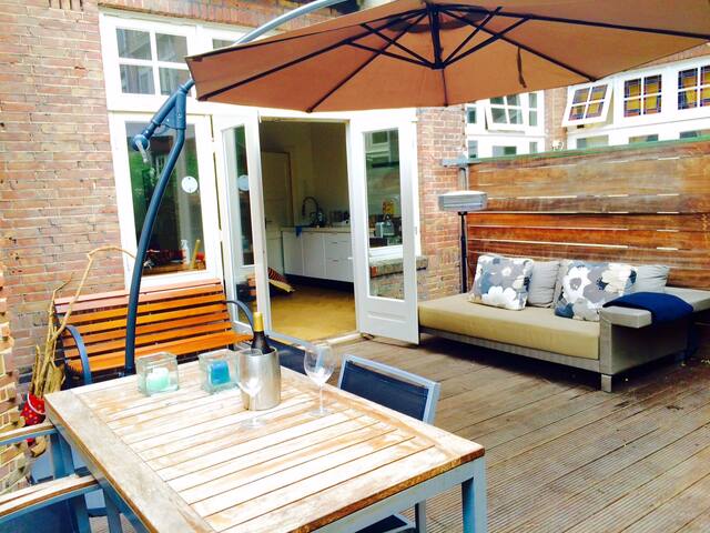 Spacious house family and business, non smoking gallery image 4