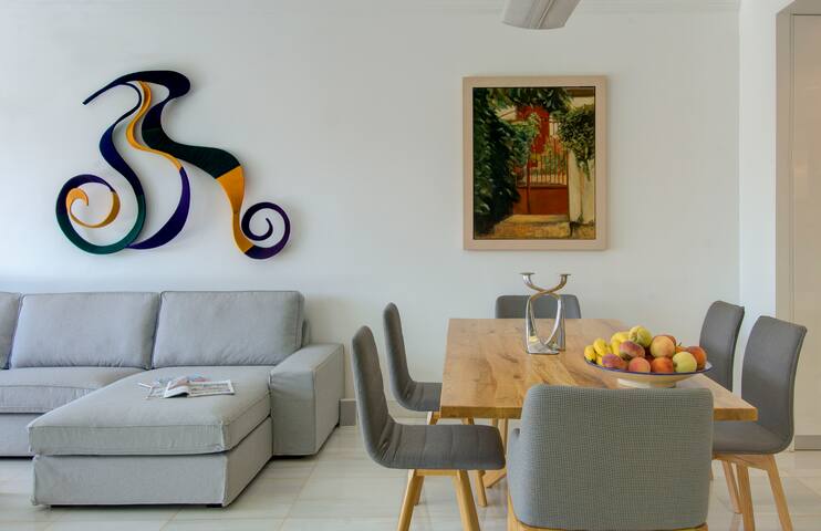 Frixos Acropolis Luxury Apartment gallery image 5