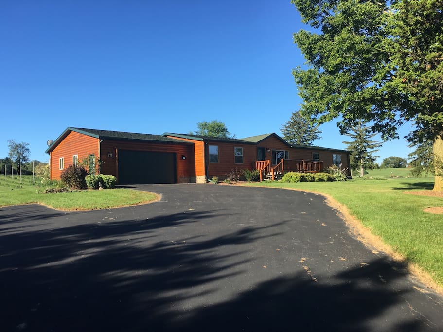 Wild Rose Ranch Guest house Houses for Rent in Baraboo, Wisconsin, United States