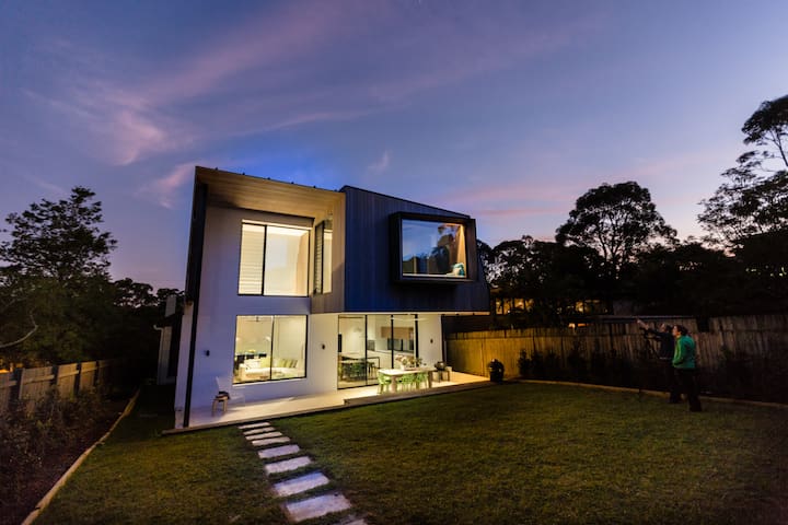 Luxurious resort-style living with pool, Sydney gallery image 2