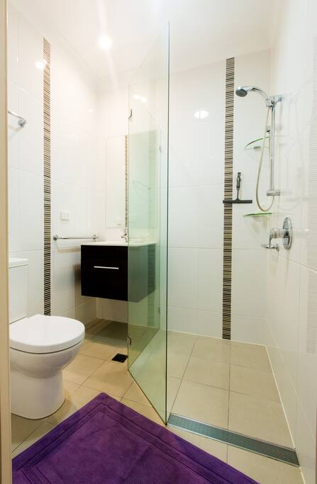 Olive Room Ensuite