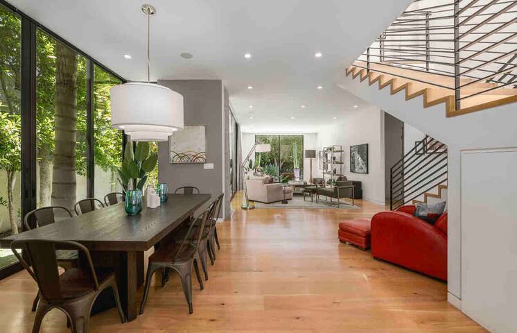 Top 5% Home. Walk to Dine & Shop. Gated. Private. gallery image 3