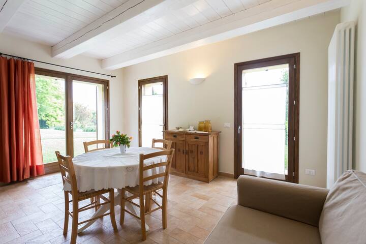 Apartment Ginestre: With Pool And Close To The See - Cattolica