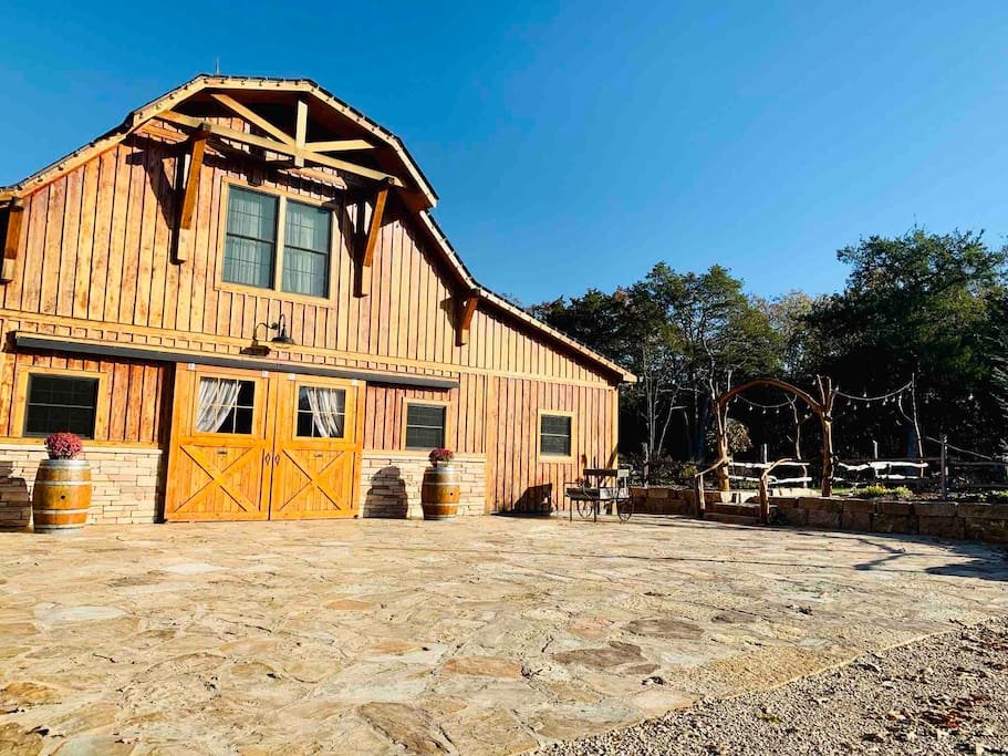 Country Retreat! The Turkey Holler Guesthouses for Rent in Bonne