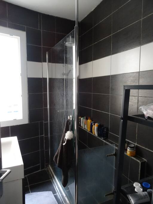 Salle de bain commune