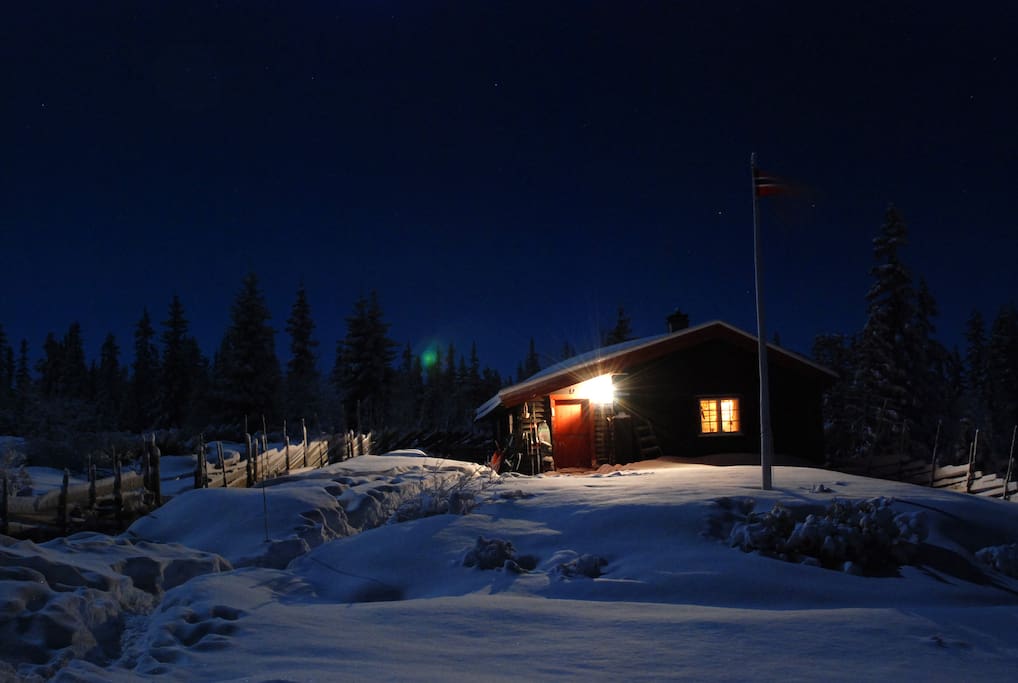 Timber cabin, with snow guaranty from November until May.