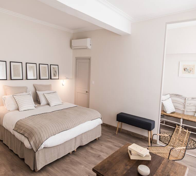 Guest room