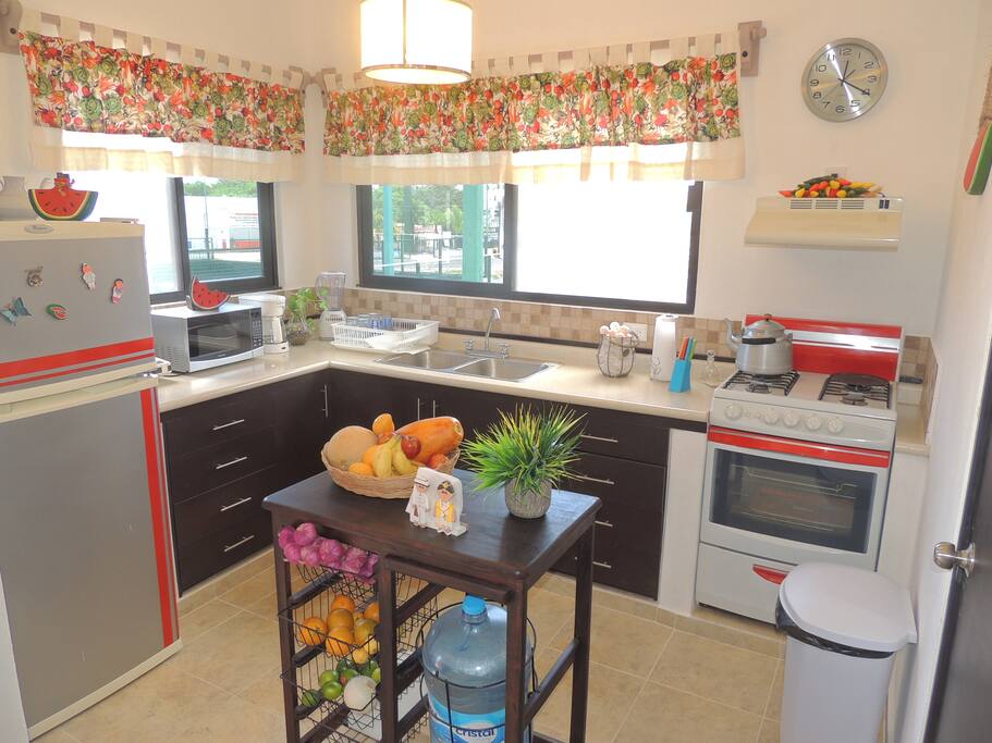 COCINA EQUIPADA