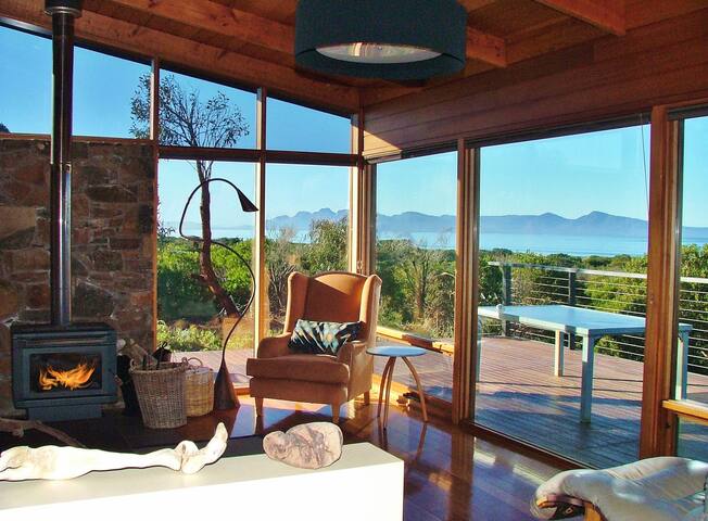 The Pines Retreat, Dolphin Sands, Australia