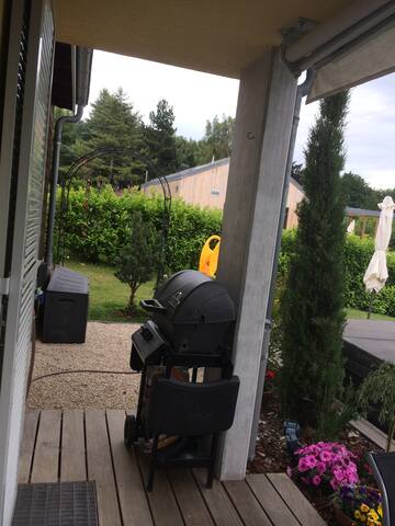 Villa breathtaking lake view hot tub gallery image 3