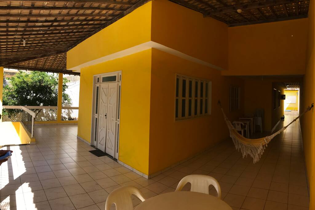 Área lazer externa muito ventilada!