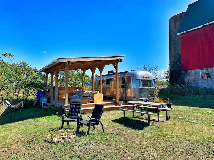Airstream Living In Prince Edward County - Sand Banks