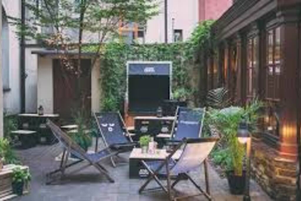 Pub na parterze