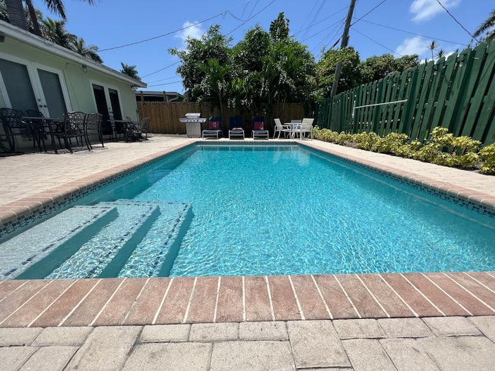 New! Luxury Oasis 5 Bed/pool/5min To Beach