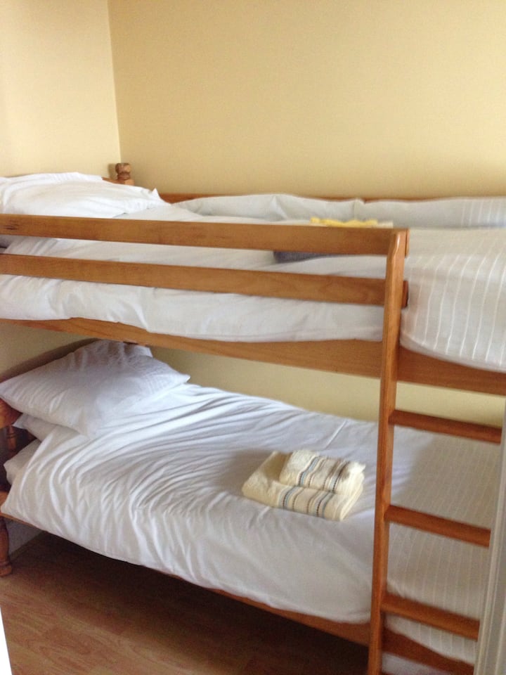 Litera en la planta baja... perfecta para niños. 