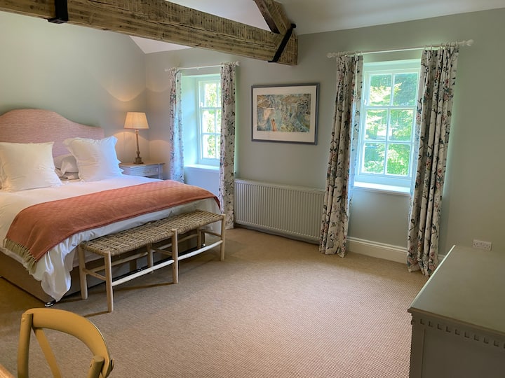 ห้องนอนใหญ่ (Master Bedroom)