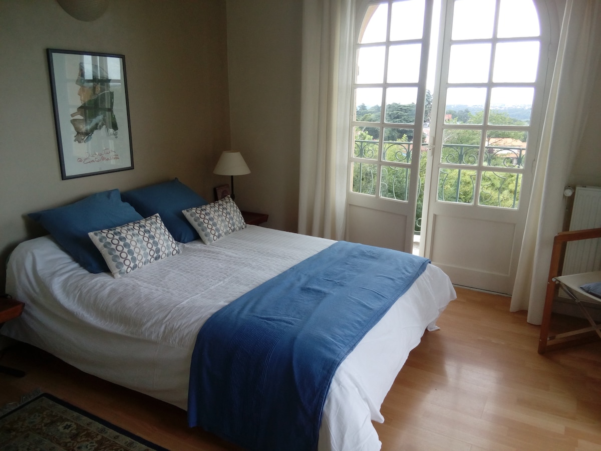 tweepersoonsbed + babybed mogelijk