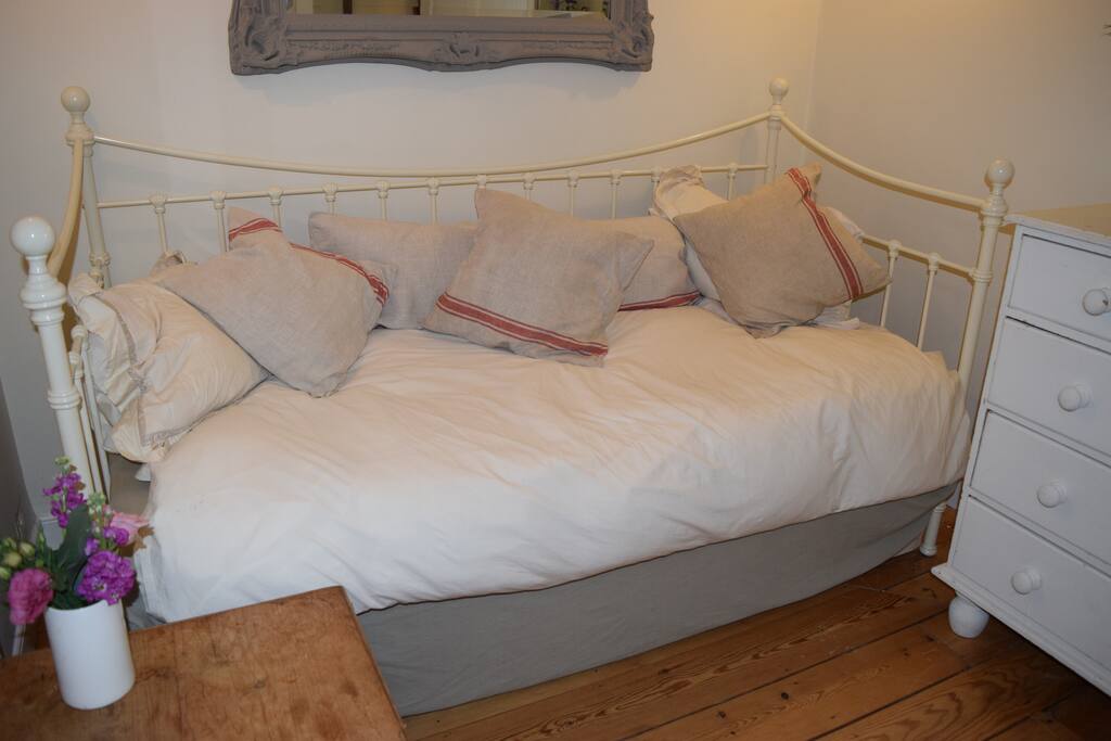 single room day bed with full size mattress