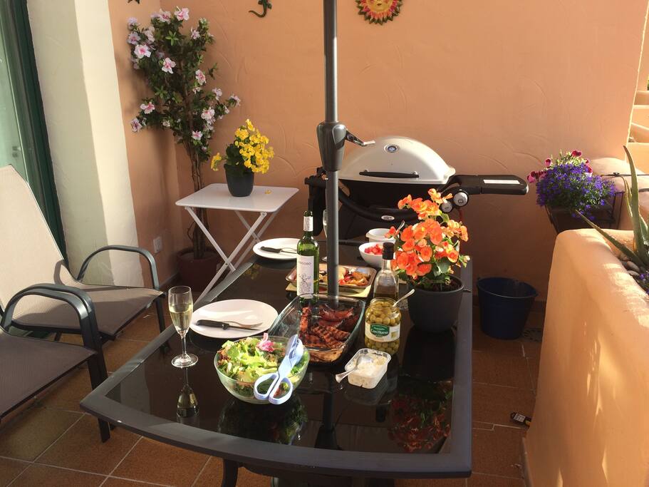 Al fresco dining