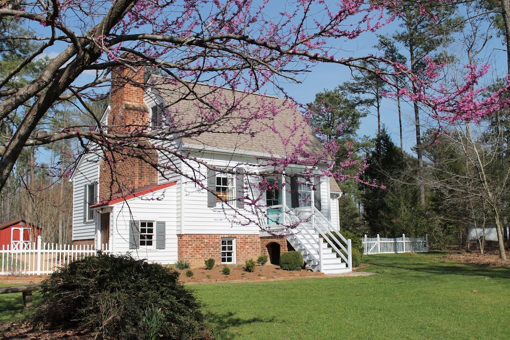 Idyllic 18th C Cottage 25 Min From Williamsburg Houses For