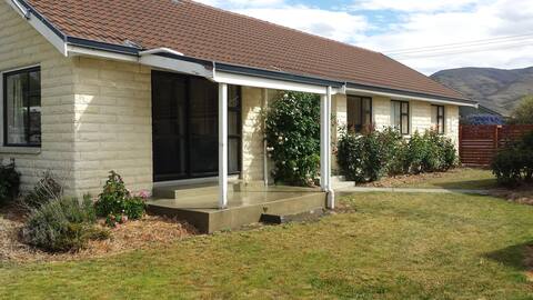 Spacious, comfortable holiday home by the lakes.