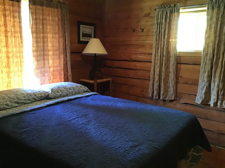 Chumba cha kulala 1  Malkia