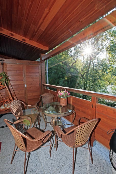Family room 2F Balcony