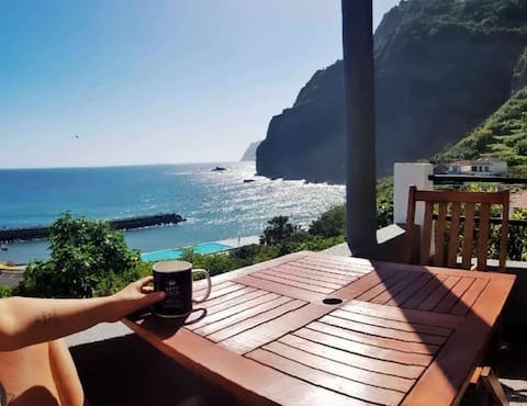 Top Airbnb: Dhamma House em Ponta Delgada