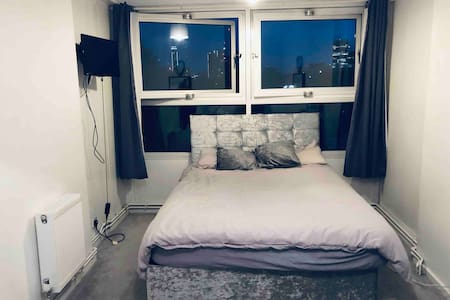 ★★CENTRAL LONDON ZONE 1★★ Large double room!
