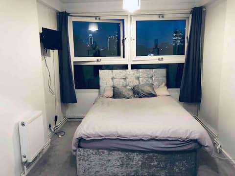 ★★CENTRAL LONDON ZONE 1★★ Large double room!