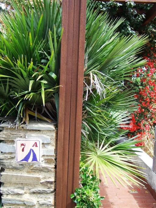 ingresso sia con rampa che con scale