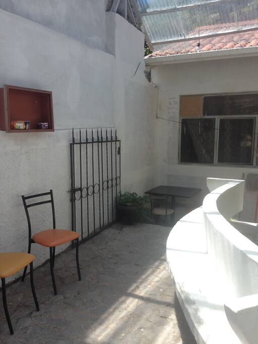 Shared Outdoor space for take the sun or read...
