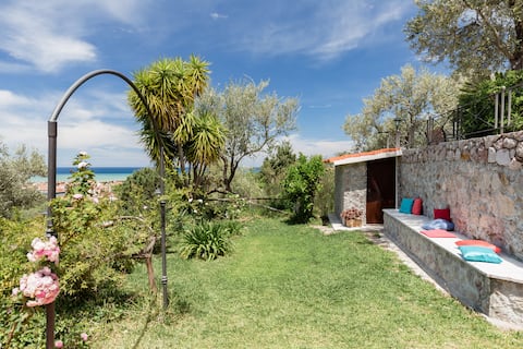 Sicily Authentic Vibration 
Eighteenth-Century Farm with Panoramic Sea Views