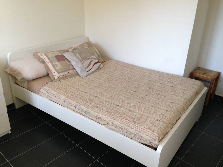 Double bed