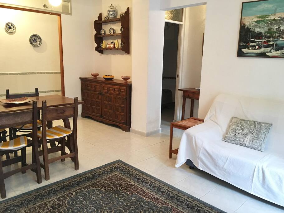 Frontroom