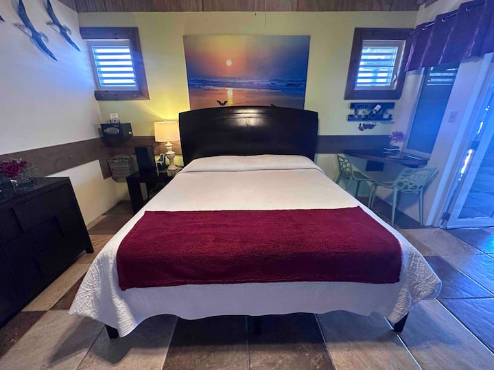 เตียงขนาดคิงไซส์คอนฟอร์ท การตกแต่งอาจแตกต่างกันไปแต่จะสวยงามเสมอ ❤️