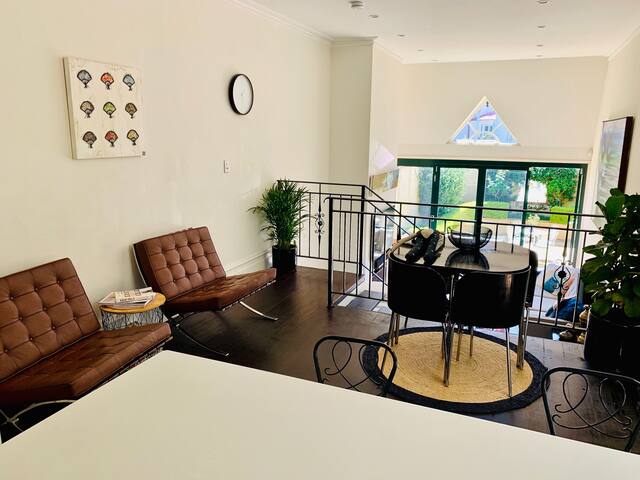 Kirribilli / Sydney Grand Terrace House gallery image 3