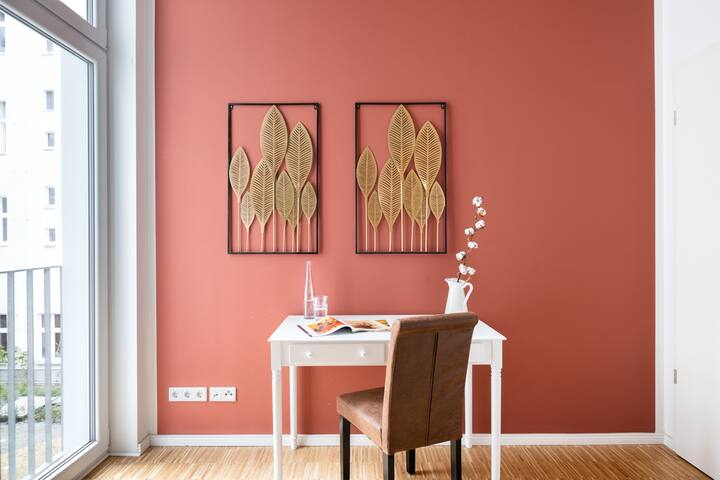 SC 02 by Rockchair | Cozy Apt 4 BR 2 bath balcony gallery image 5